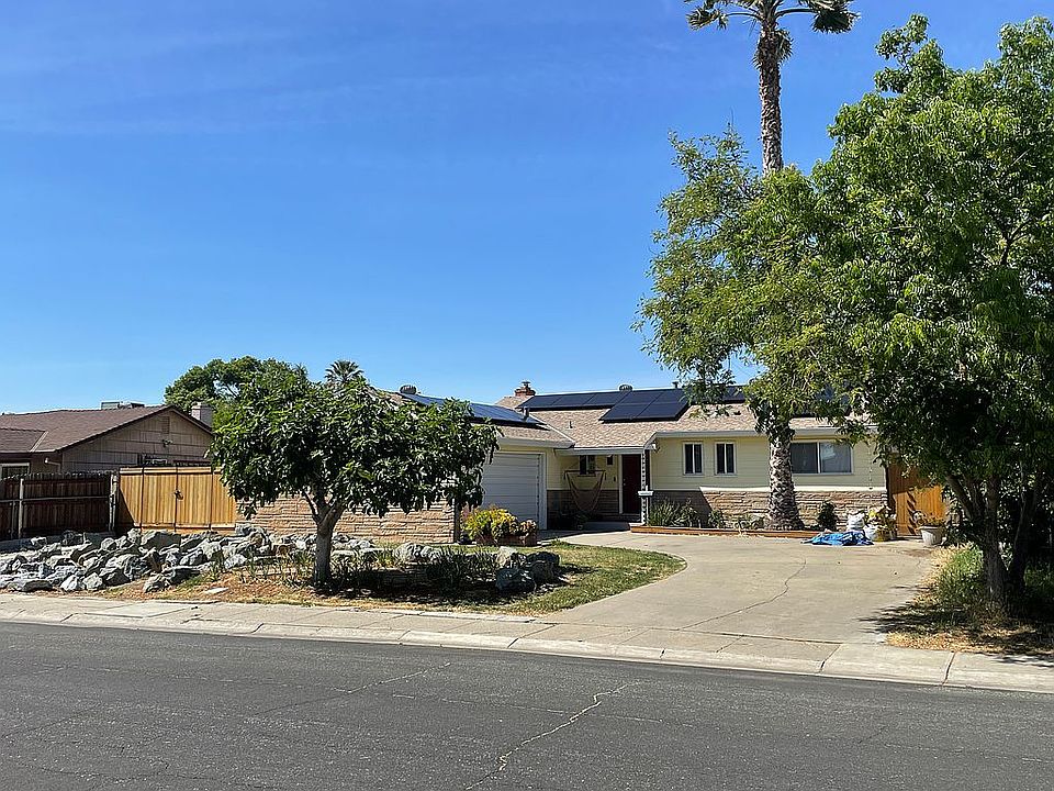 1st image of 3524 Doran Ave