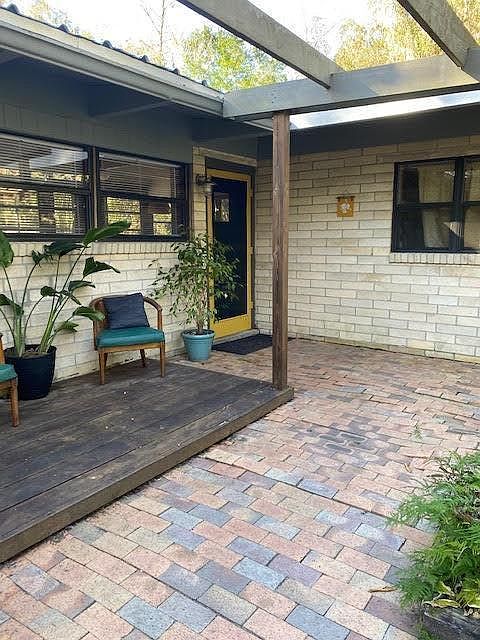 Welcome home! Brick Entry walkway