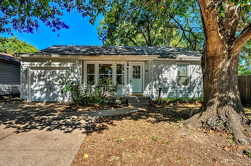 411 W Taylor St Photo 1