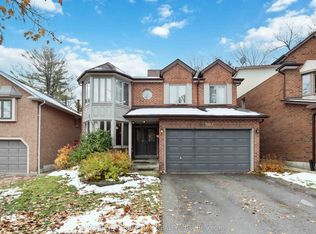 903 Alanbury Cres, Pickering, ON L1X 2S3