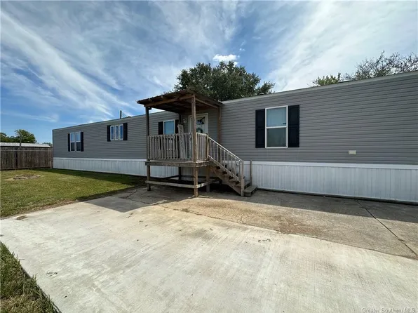 3901 Carlyss Dr, Sulphur, LA 70665