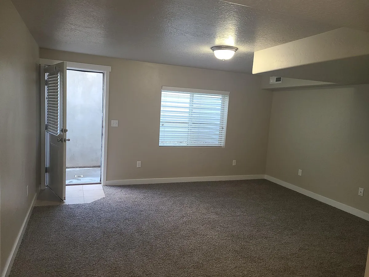 Entry - Livingroom - 1447 W 12800 S #B