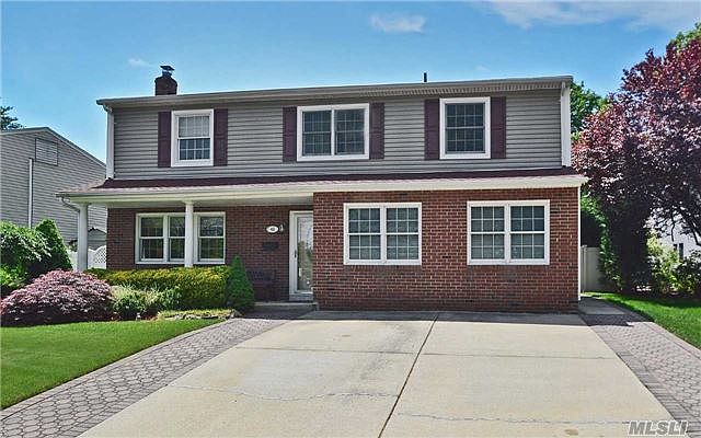 1st image of 48 W Lane Dr