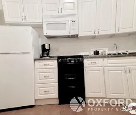 Rented by Oxford Property Group | media 14