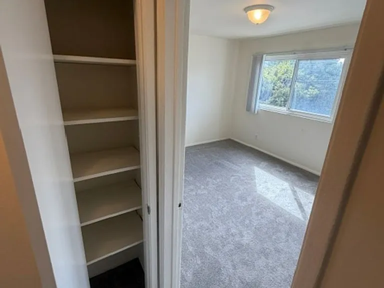 407 Fairmount Ave — Photo 36