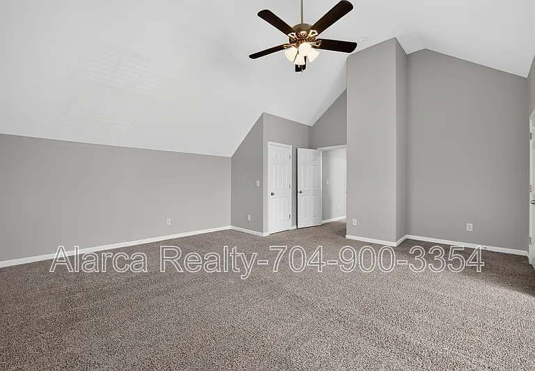 2041 White Cedar Ln — Photo 19