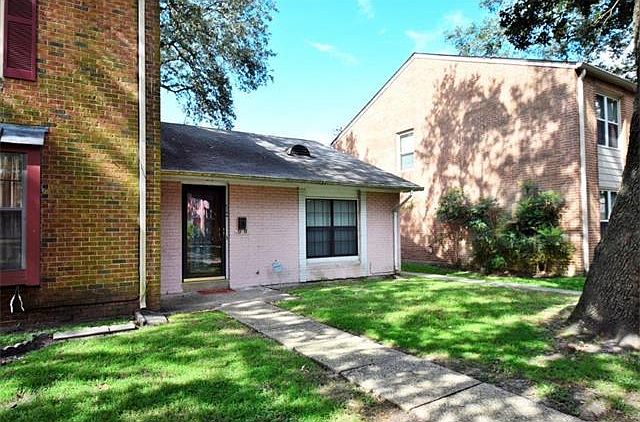 1st image of 5706 Prince Ln