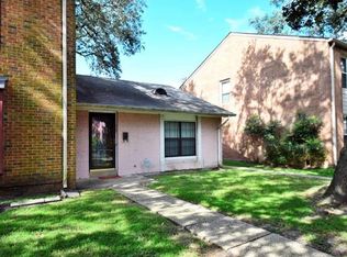 5706 Prince Ln, New Orleans, LA 70126