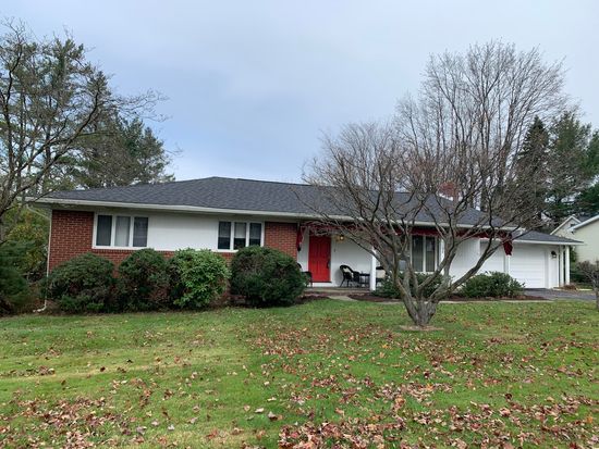 clarks green pa zip code