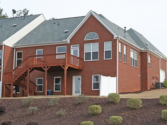 2nd image of 346 Lauren Ln
