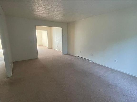5th image of 4301 Earl Dr APT A2