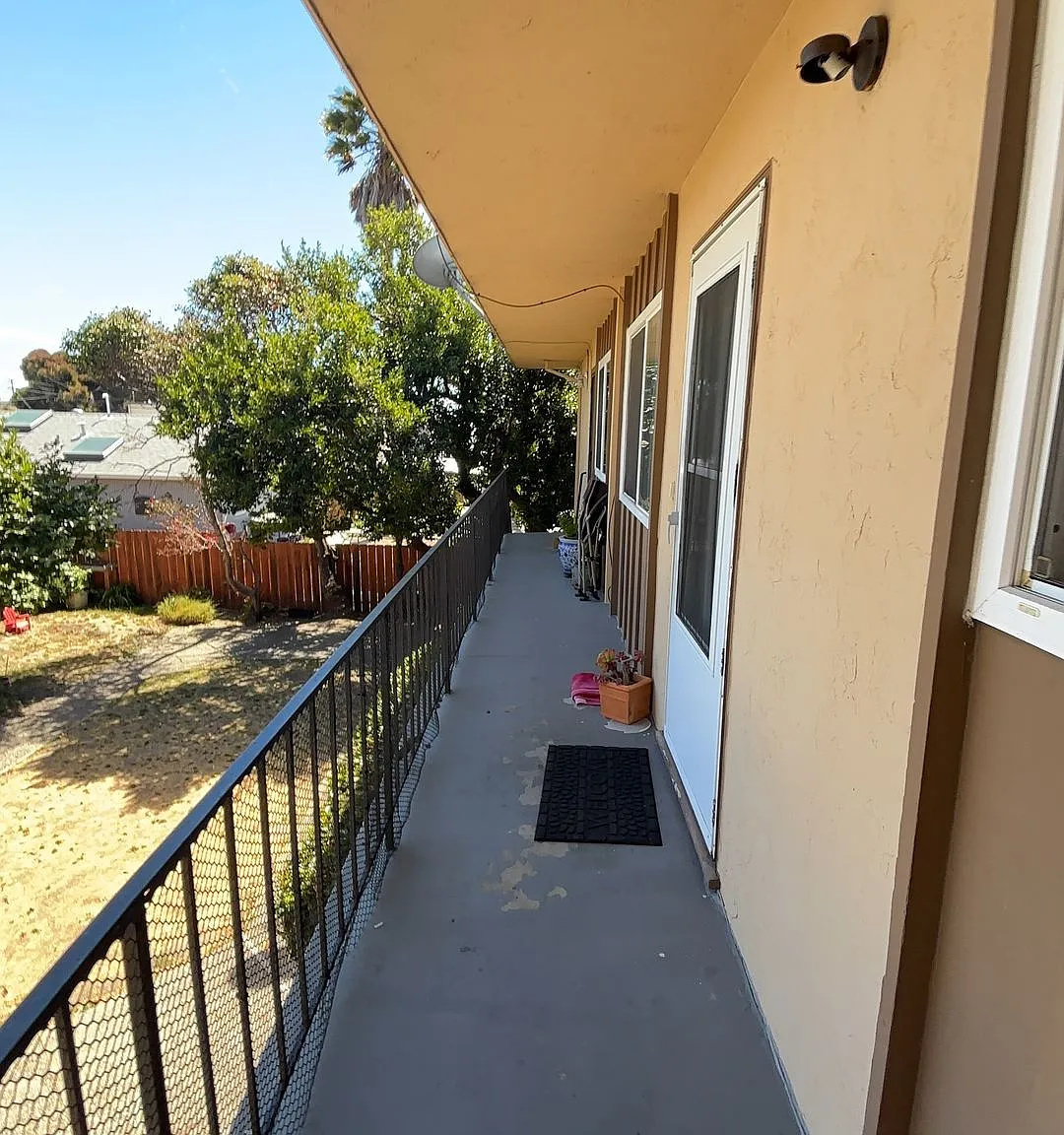 3512 Barrett Avenue — Photo 4