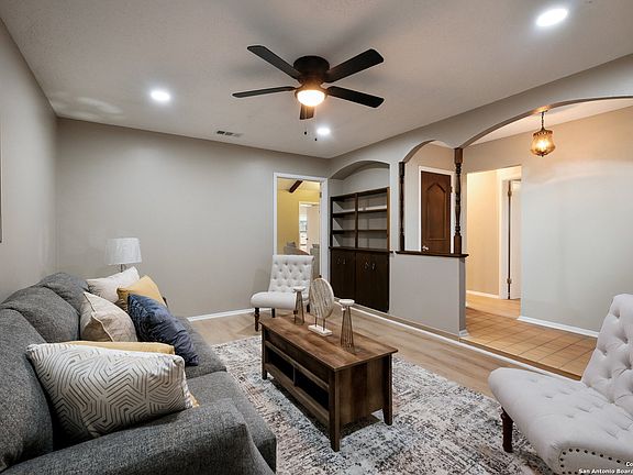 5th image of 5559 MERKENS DR