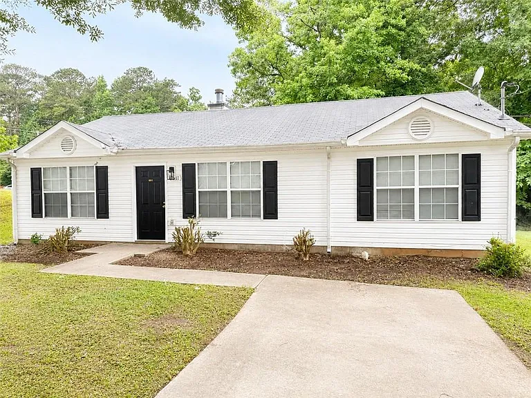 8011 Trinity Park Dr — Photo 1