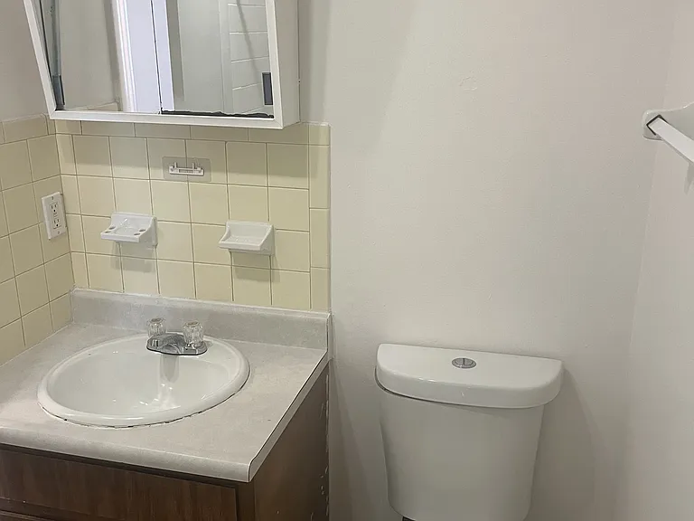 1034 Cherry Dr #15 — Photo 8
