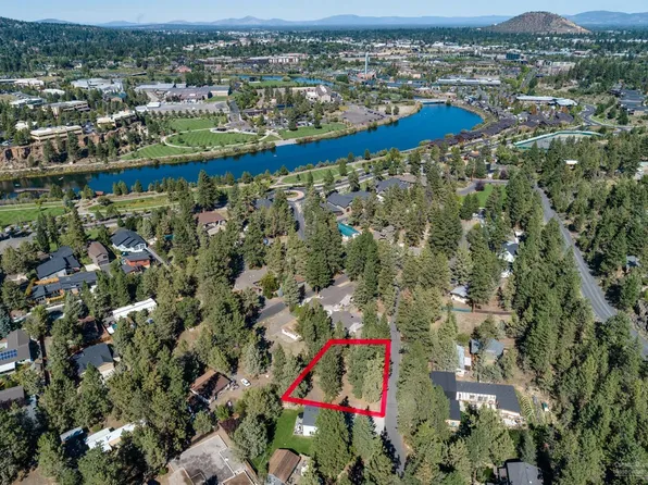 20024 Alderwood Cir #3, Bend, OR 97702