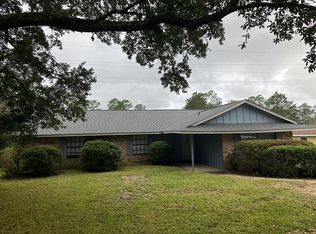 425 Hacienda Ave, Hattiesburg, MS 39402