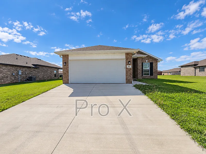 333 E Greystone