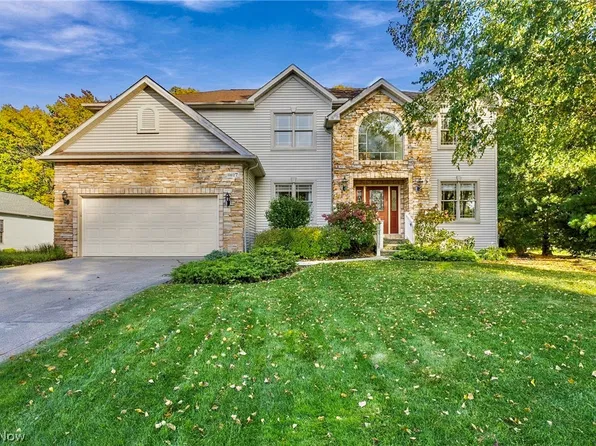 11627 Fox Grv, Strongsville, OH 44149