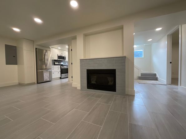 3556 NE Sandy Blvd #B