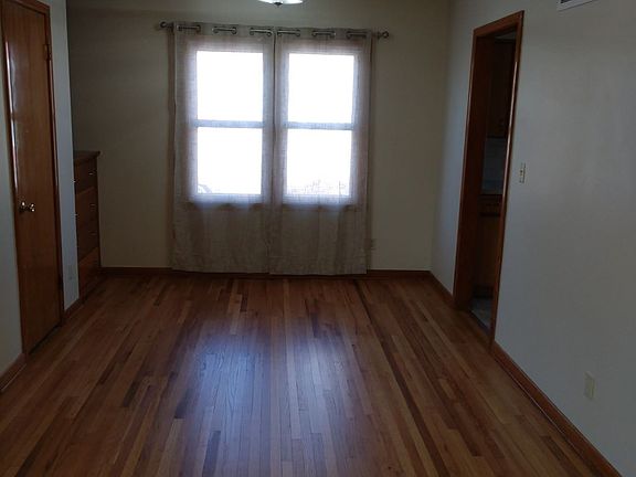 4. 426 S Sheridan, Dining Room (1)