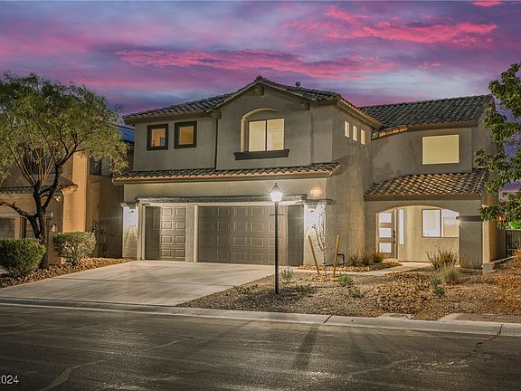 3rd image of 8065 Desert Cloud Ave