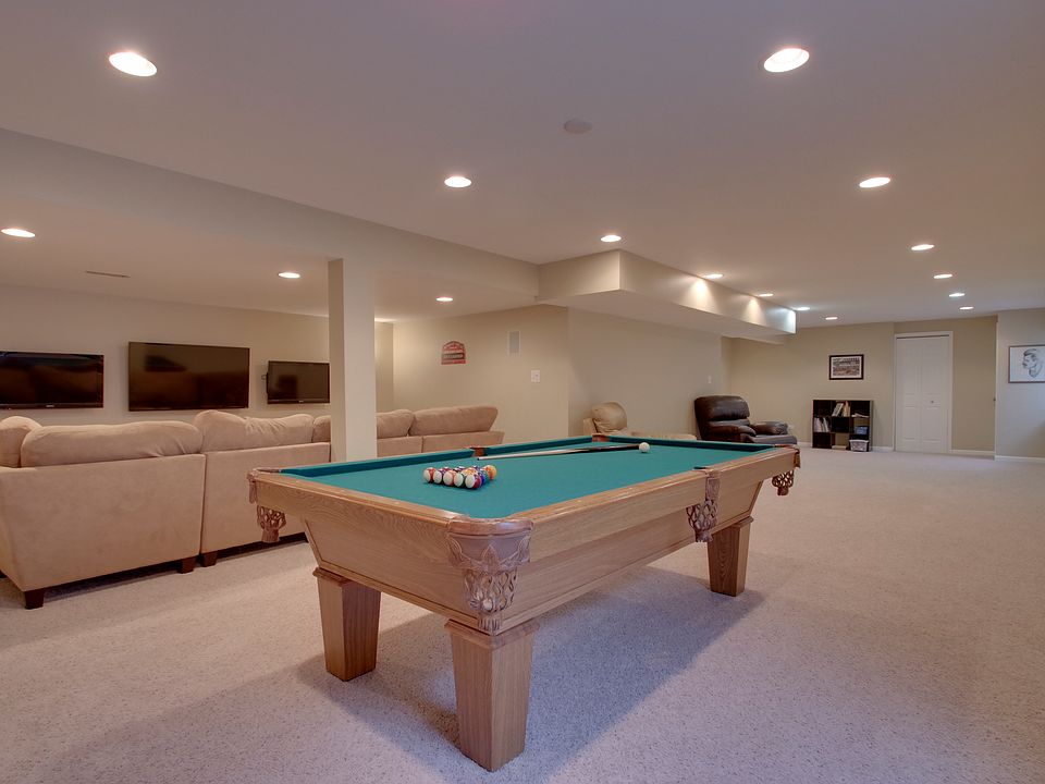 1st image of 377 Timbalier St
