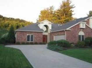 169 Fairway Landings Dr, Canonsburg, PA