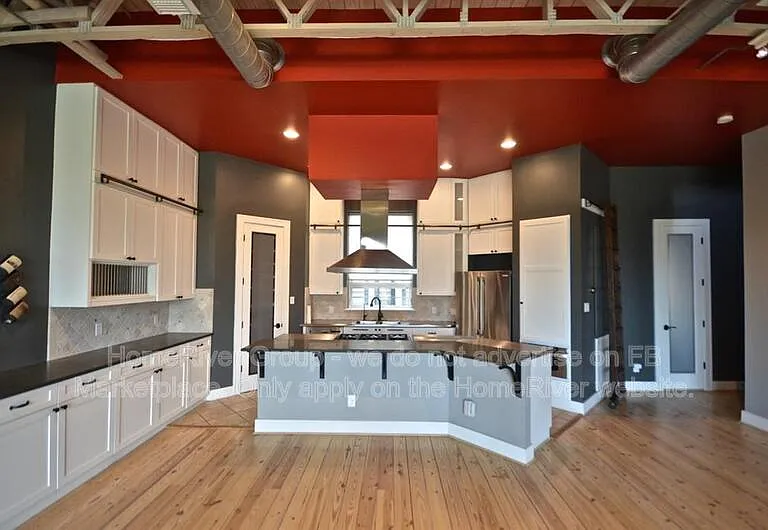1324 Taft St — Photo 5