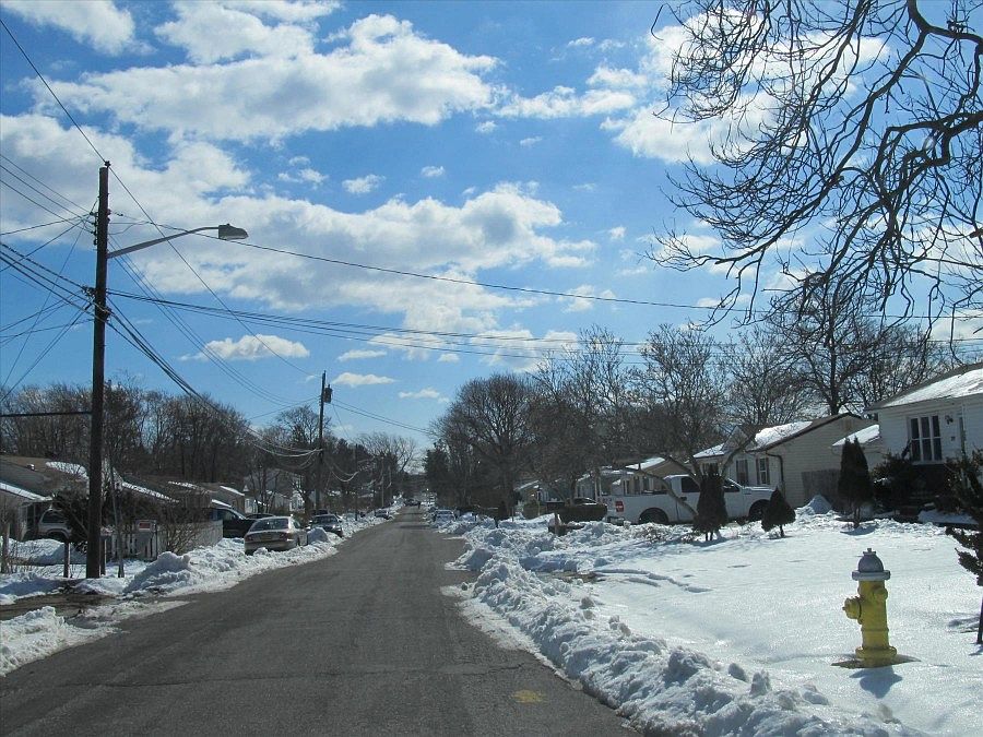 2nd image of 5 Pinetop Dr