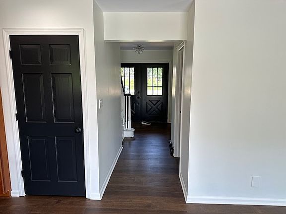 2nd image of 23 Southgate Crse