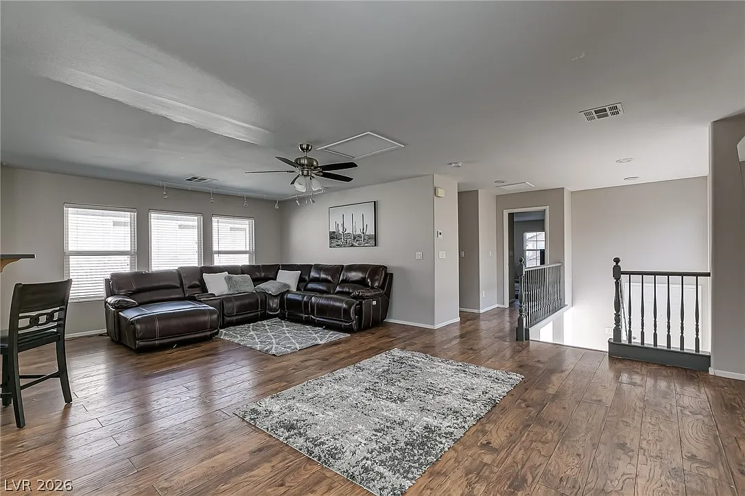 4 bed, 2.5 bath, 2381 sqft, $2,699 — Photo 1