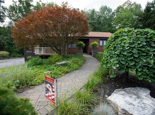 3330 Wexford Rd, Gibsonia, PA 15044