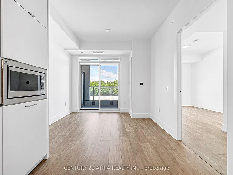 858 Dupont St #306 — Photo 12