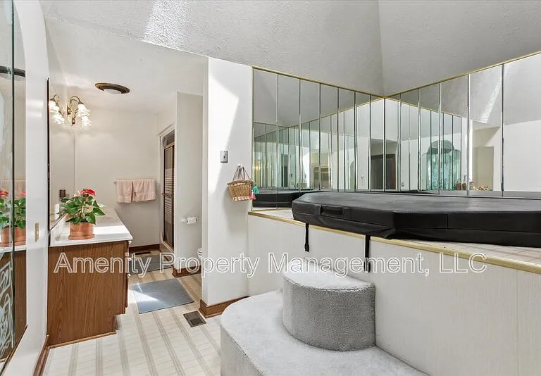 5974 Ladysmeade Ln — Photo 38