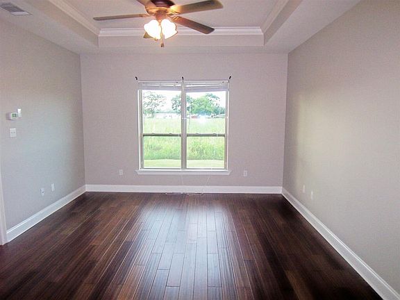 4th image of 433 Kleinpeter Dr