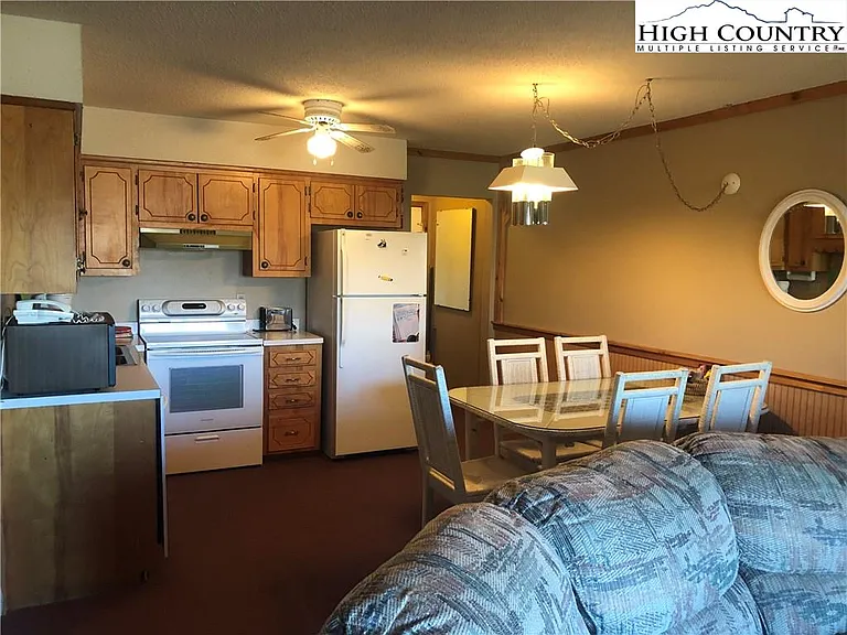 1005 Beech Mountain Pkwy #307 — Photo 3