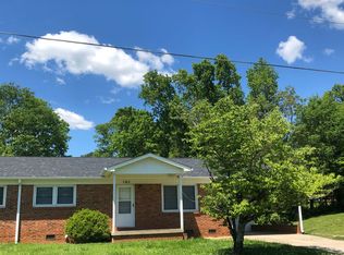 105 Ballard Dr, Dallas, NC 28034