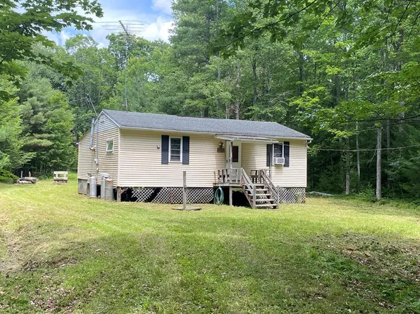 22 Baker Ln, Westfield, PA 16950