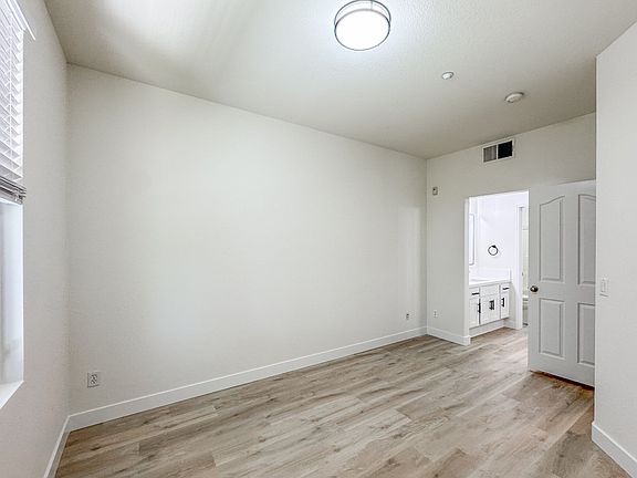Ground Floor Ensuite Bedroom