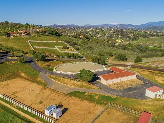 3rd image of 5104 Olive Hill Trl
