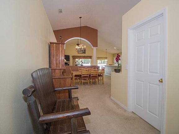 4th image of 717 Blue Water Ave