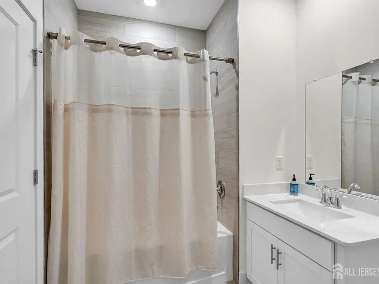 30102 Radford Ct — Photo 8