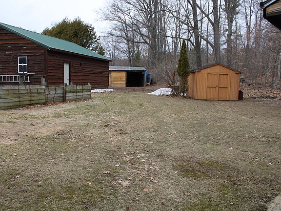 4th image of 710 Rand Hill Rd