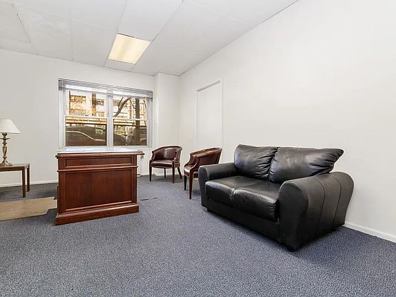 5th image of 75 E End Ave APT 1G