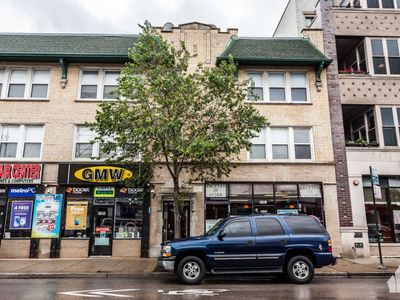 3105 W Lawrence Ave #2, Chicago, IL, 60625