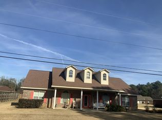 201 Wilson Dr, Columbus, MS 39702