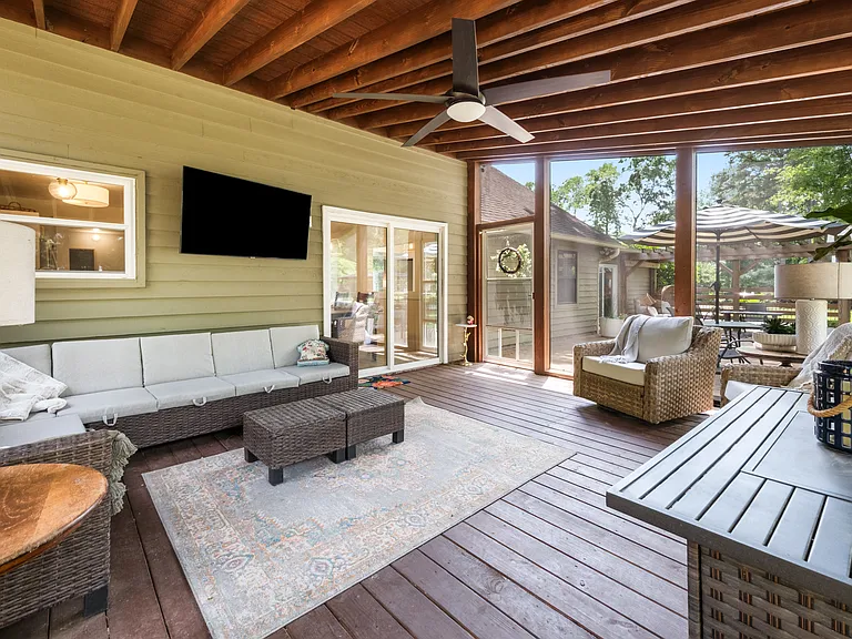 72 Shadowmoss Pkwy — Photo 31