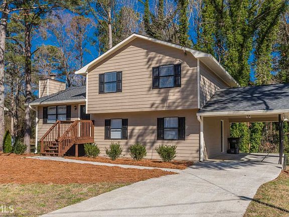 3rd image of 3251 Summer Wood Cir