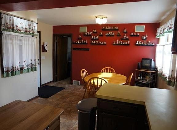 4th image of 8243 W Forest Preserve Ave